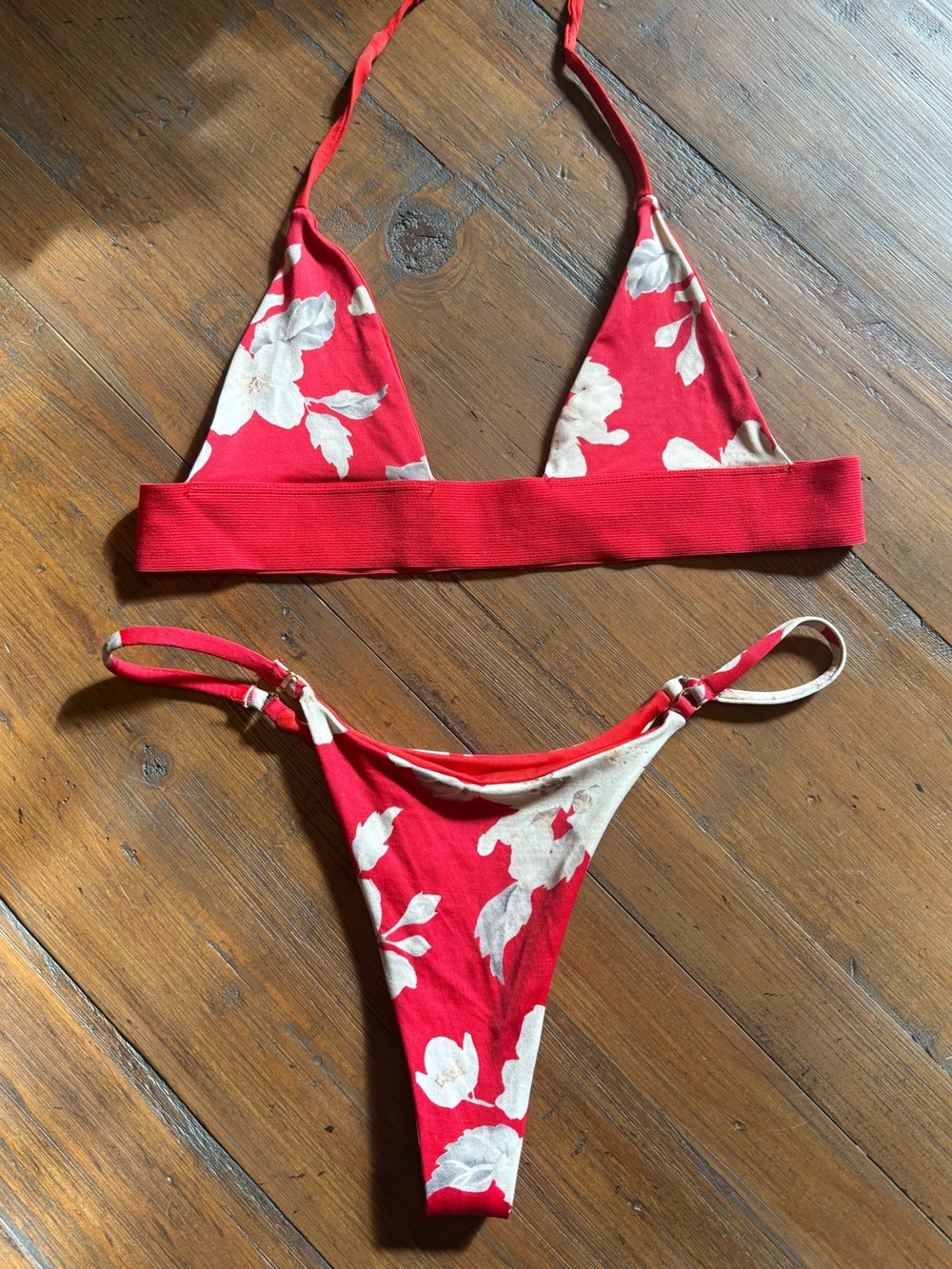 Frankie’s bikinis red floral bikini set